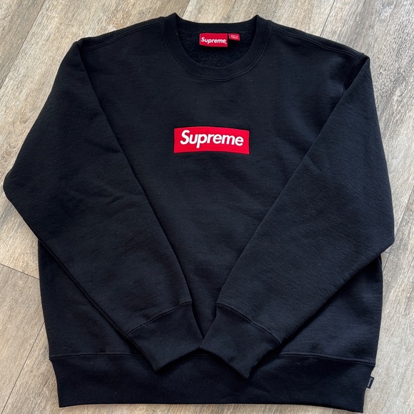 Supreme New York Black Sweatshirt Size Small - Picture 1 of 7